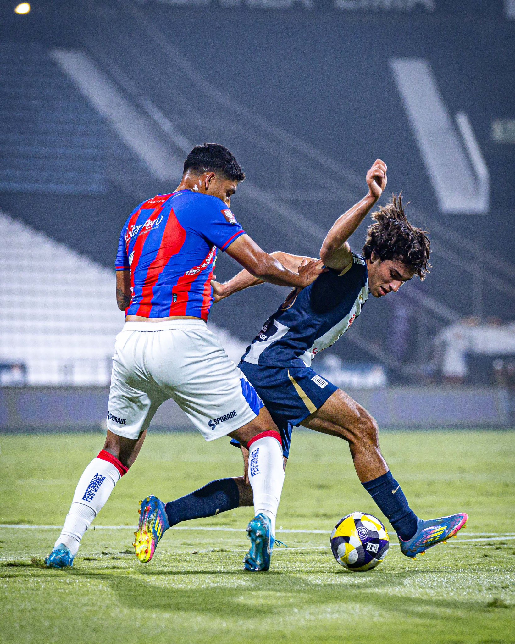 Alianza Lima Vence 2 0 A Alianza Universidad En Un Matute Sin Publico