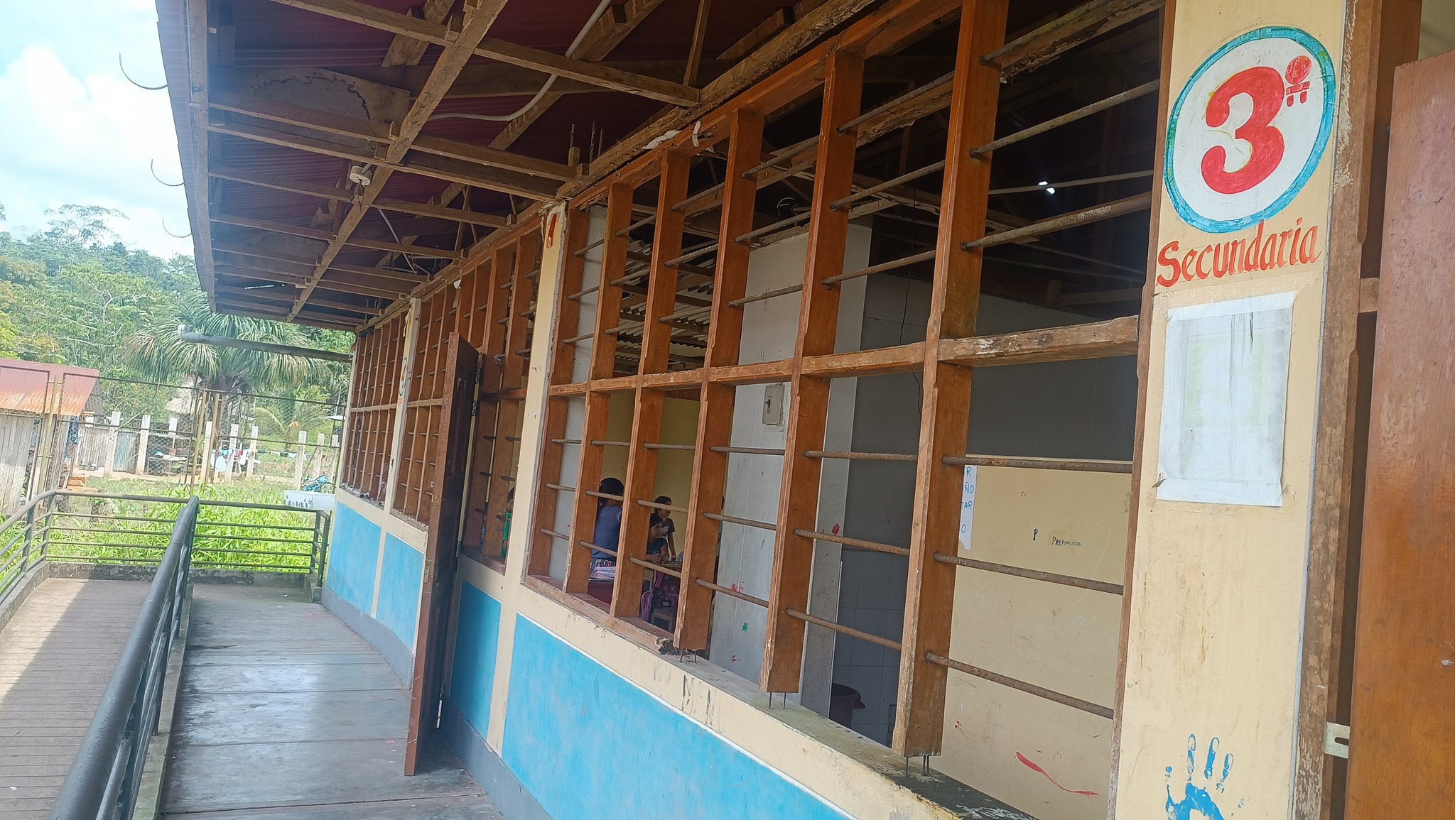 Catorce Anos De Abandono Obra Inconclusa Perjudica A Mas De 170 Estudiantes Kakataibos