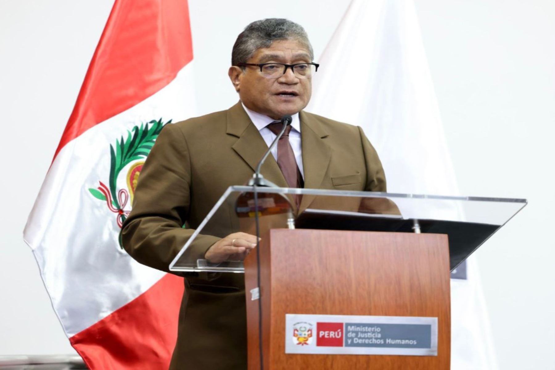 Designacion De Juan Alcantara Reaviva Criticas Por Su Paso Como Fiscal