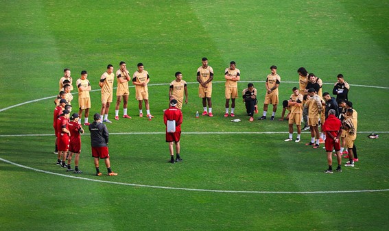 Universitario Se Juega Su Ultima Carta En La Copa Libertadores Ante Barcelona De Ecuador