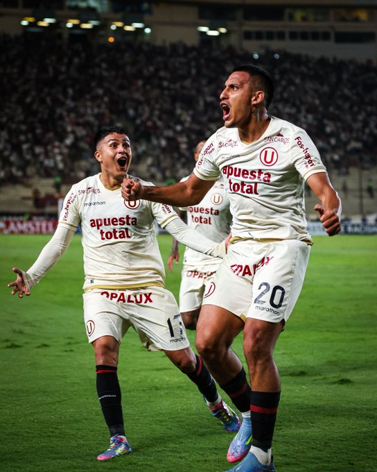 Universitario Vence A Barcelona Sc Y Suena Con Octavos En La Libertadores