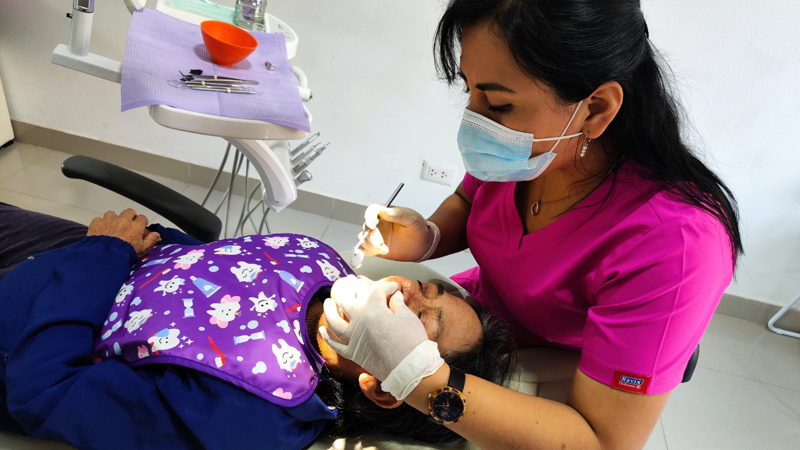 Amarilis Municipalidad Entrega Protesis Dental A Adulta Mayor En Situacion Vulnerable