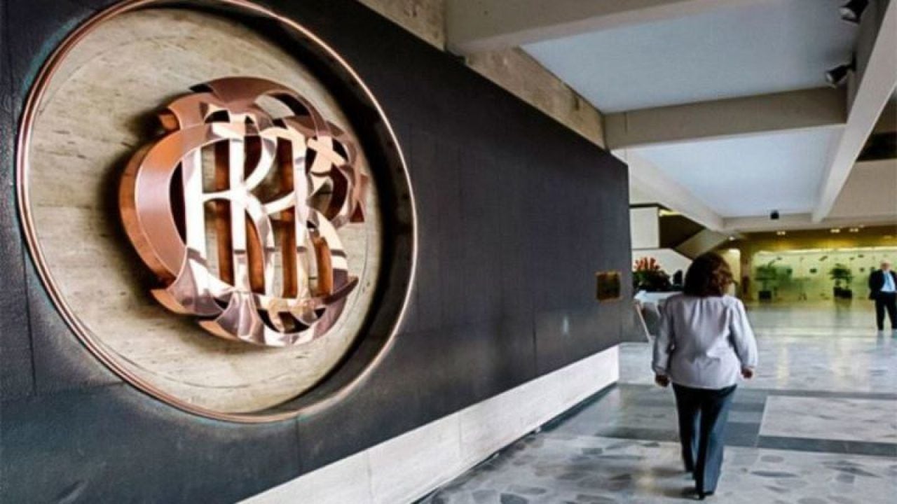 Bcr Mantiene Su Tasa De Interes En 450 Y Vigila Senales De Inflacion