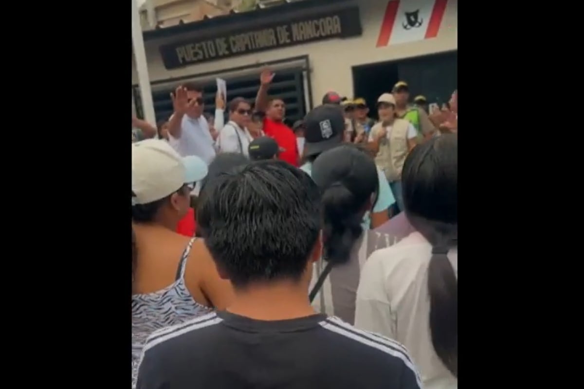 Cinco Pescadores Desaparecen En Altamar Y Familiares Bloquean Carretera En Mancora Para Exigir Busqueda Inmediata