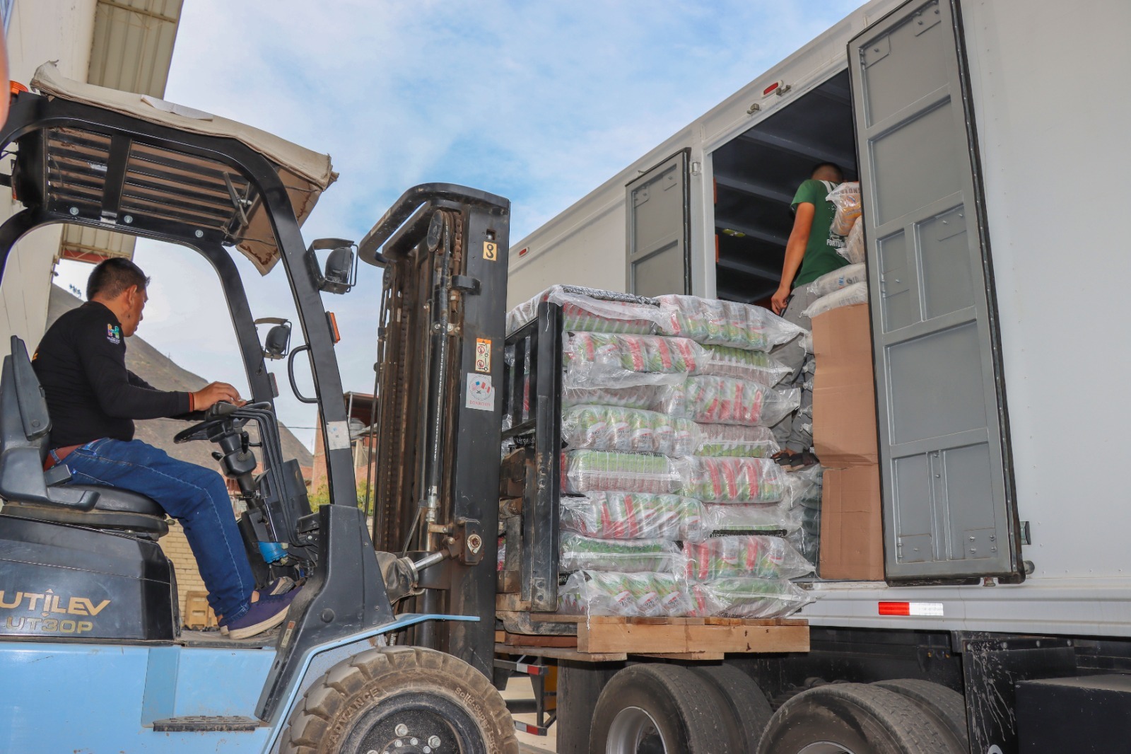 Entregan 26 Toneladas De Alimentos Para Damnificados Por Lluvias En Huanuco