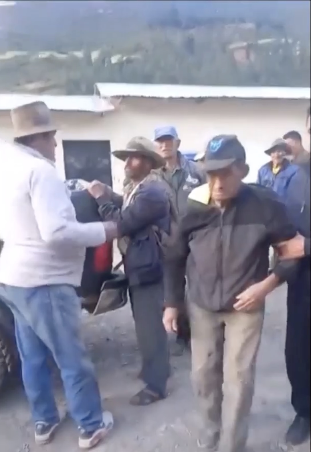 Faena Comunal Termina En Emergencia Mas De 30 Intoxicados En Huacrachuco Por Arroz Con Atun