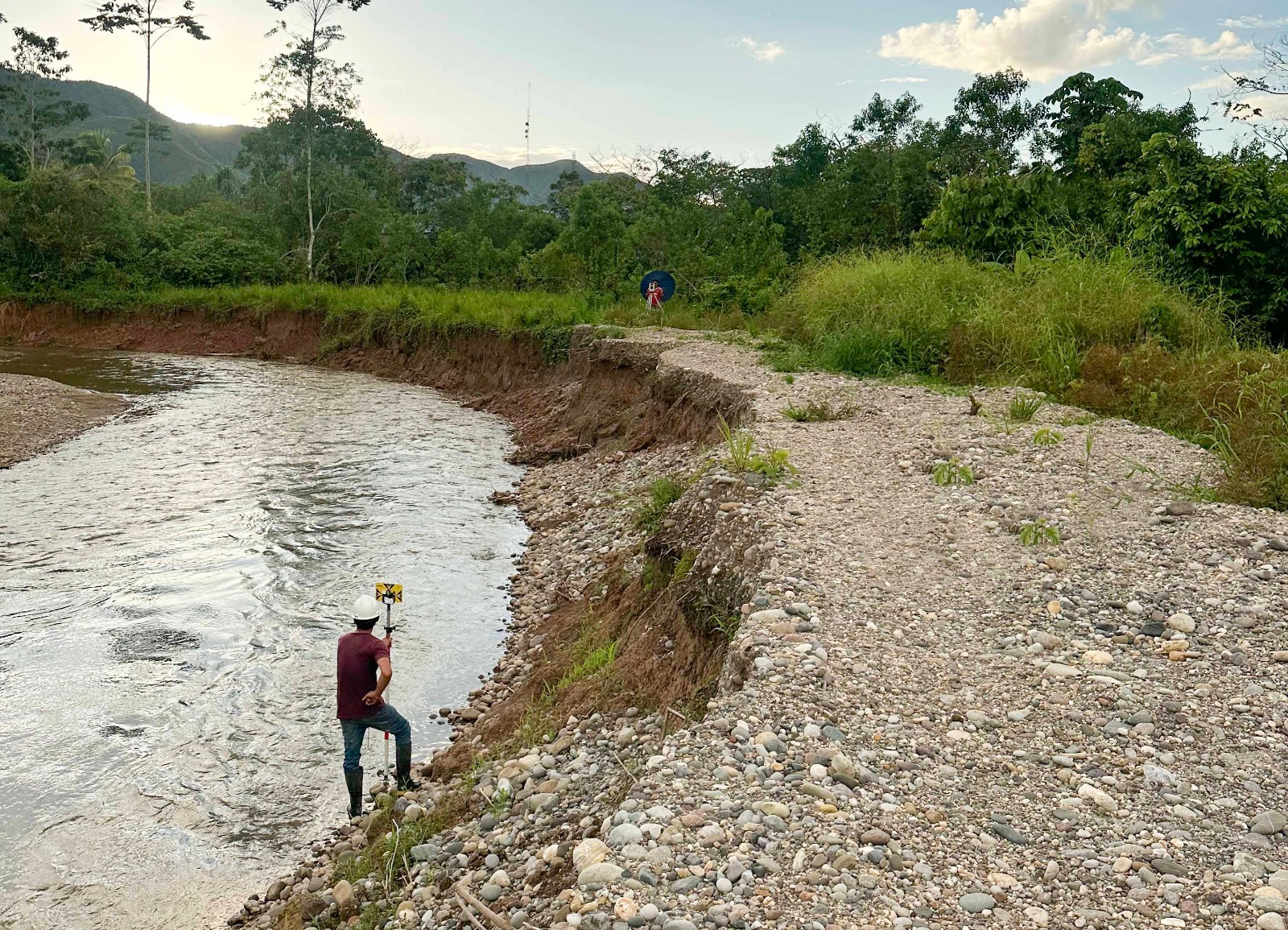 Funcionarios De La Comuna De Leoncio Prado Autorizaron Pagos Por Obras Inconclusas En El Rio Anda