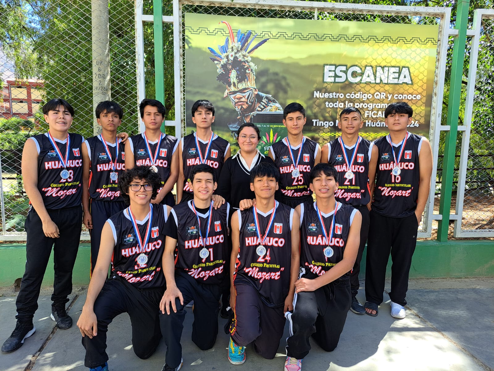 Huanuco Rinde Homenaje A Su Equipo Sub 17 De Basquetbol Subcampeon Nacional