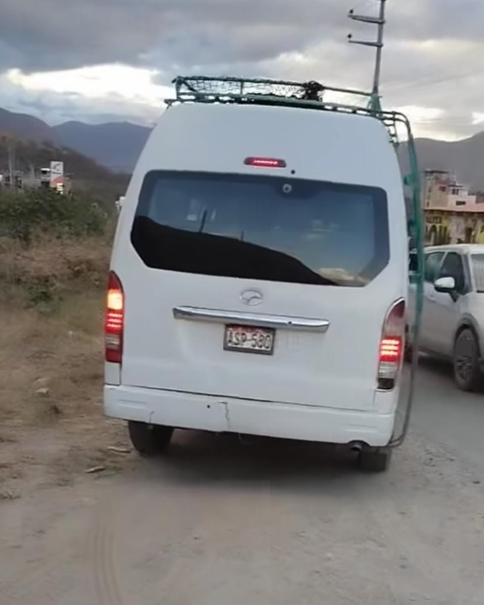Nina En Estado Critico Tras Ser Atropellada Por Vehiculo De Empresa El Sol En Quicacan