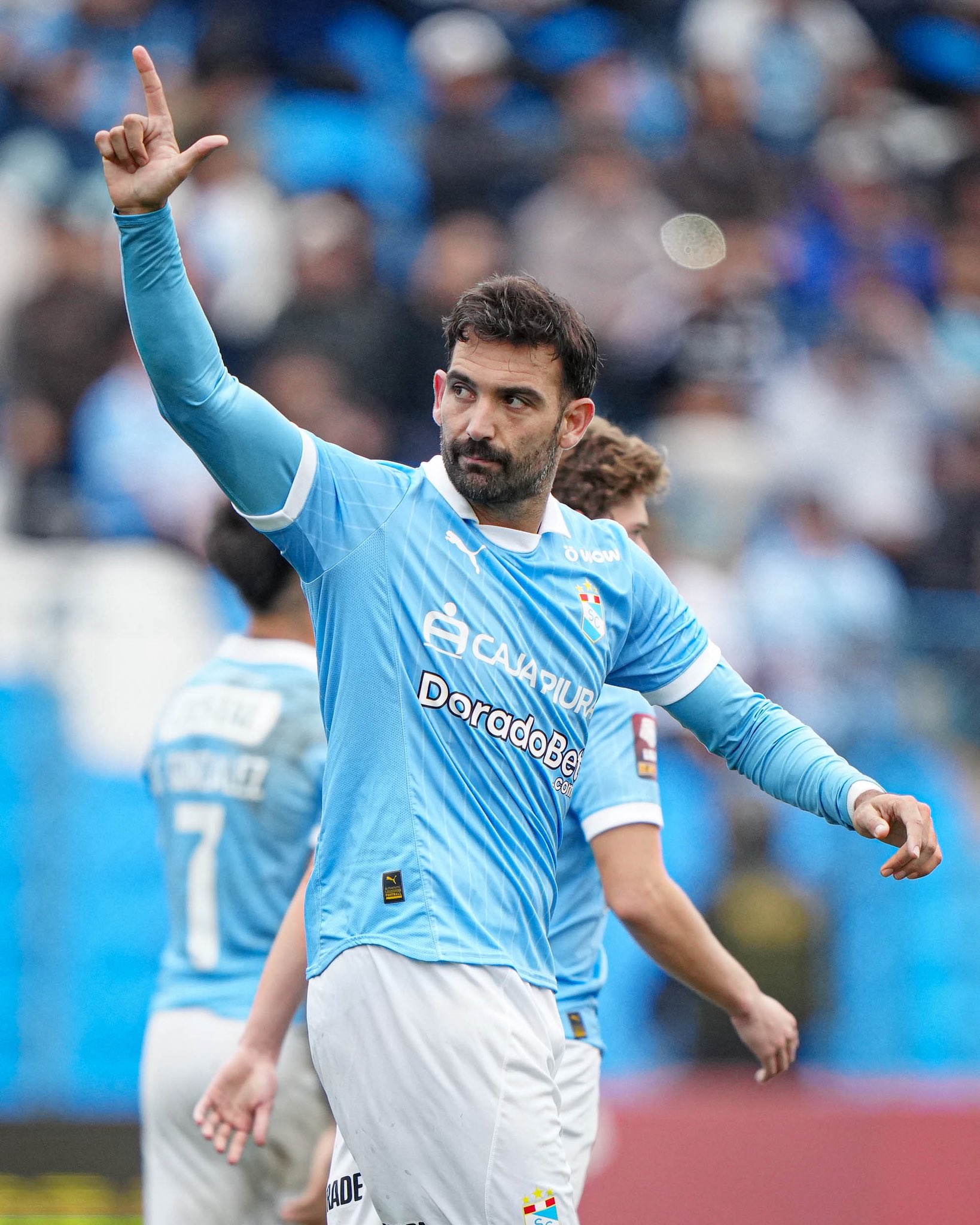 Sporting Cristal Vence 2 0 A Comerciantes Unidos Y Escala Posiciones En El Apertura