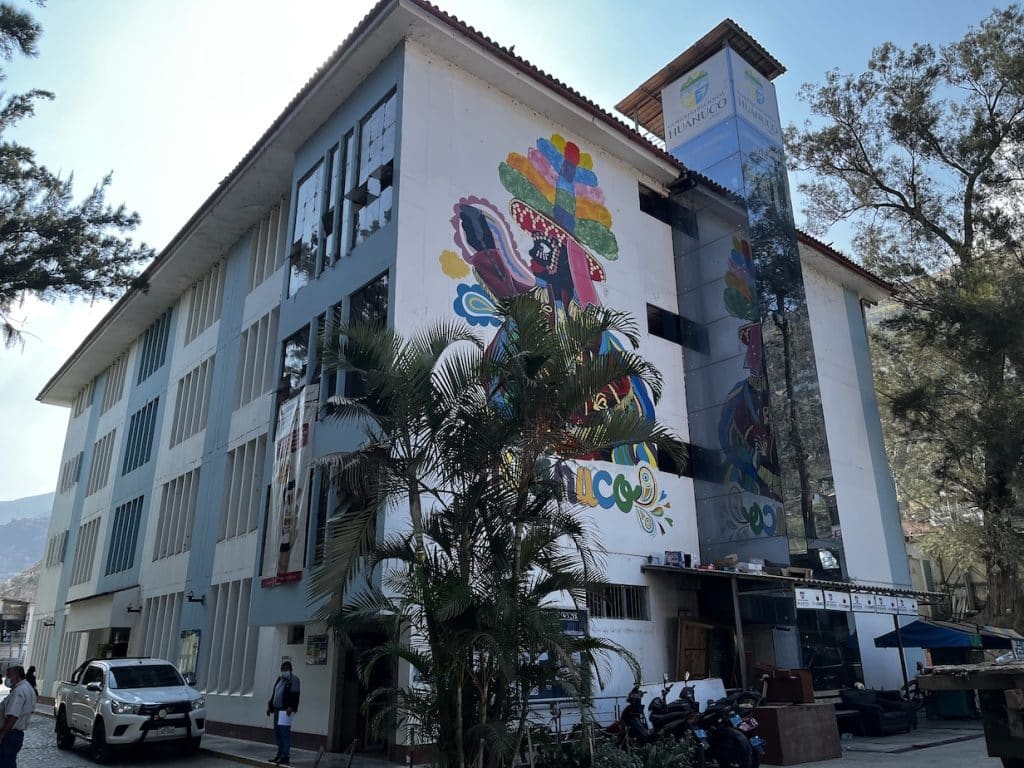 En el documento oficial de la Buena Pro aparece la firma de “José Jesús Medina Vargas”, subgerente de Obras, consignado como “Presidente”, pese a que no habría sido designado como miembro titular ni suplente del Comité de Selección.