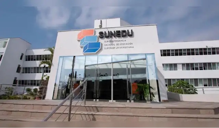 pese a que la Ley Universitaria les otorgó un plazo de casi diez años para cumplir con ese requisito. La autógrafa de ley ya fue remitida al Poder Ejecutivo para su eventual promulgación.